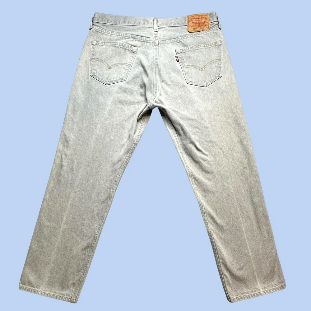 Vintage Levi's 501 Jeans Mens 38x32 (35x29) Gray Straight Leg Button Fly Denim